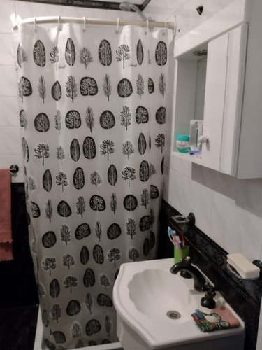 Imagen 9 de 14 de Casa Ideal Dos Familias En Venta - Villa Tesei