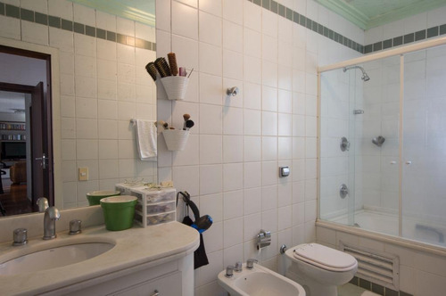 Imagem 21 de 25 de Atenção! Linda Casa Em Rua De Excelente Localização. Fácil Acesso.casa Com 4 Dormitórios À Venda Por R$ 3.900.000 - Alto De Pinheiros - São Paulo - Ca0831