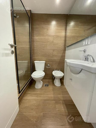 Imagen 21 de 30 de Departamento En Venta, Plaza Colon.