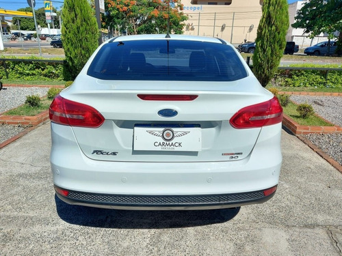 Ford Focus 2.0 Se Fastback 16v