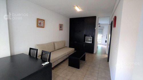 Villa Urquiza. Departamento 2 Ambientes Con Balcón Y Amenities. Alquiler Temporario.