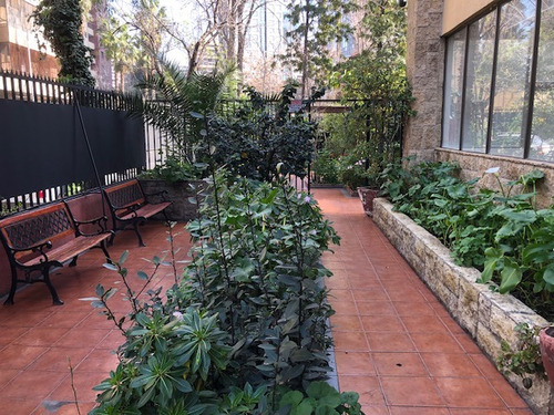 Depto. En Venta Cercano Metro Baquedano 2d 2b