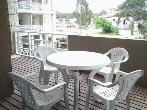 Departamento En Venta De 2 Ambientes En Pinamar Con Amenities Categoría
