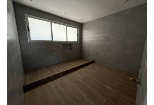 Casa En Venta - La Castellana