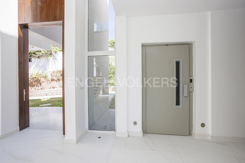 Casa Lo Curro. Posible Arriendo Con Compromiso Compra/venta
