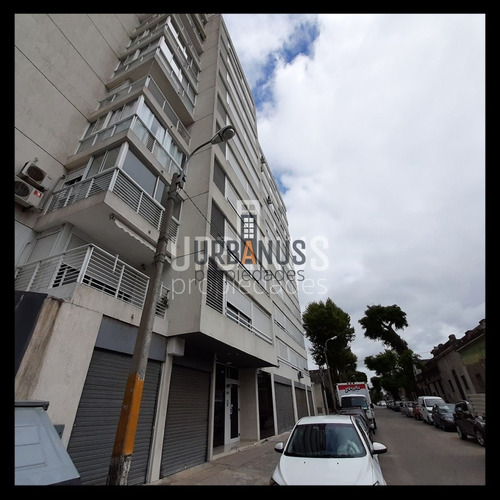 Apartamento 2 Dormitorios Y 1 Baño En La Blanqueada- Ref: 54