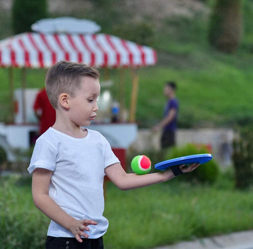 Juego De Lanzar Y Atrapar Pelotas Con Juegos Infantiles Para