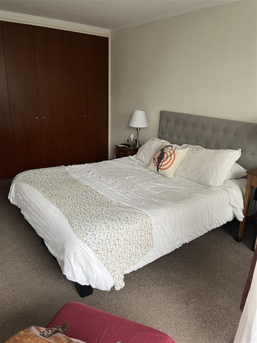Departamento En Venta De 2 Dorm. En Plaza Ñuñoa