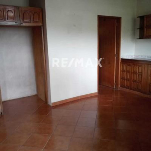 Imagen 6 de 8 de En Venta Casa Ubicada En San Antonio De Los Altos