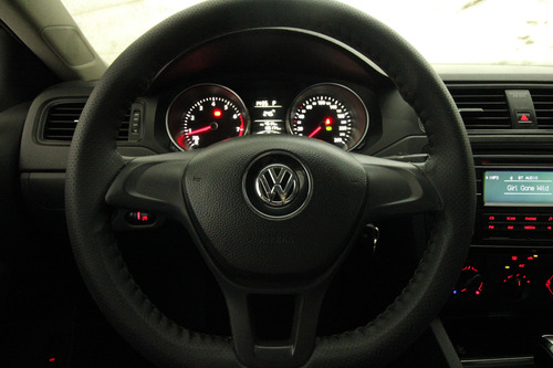 Volkswagen Jetta 2.0 L4 At