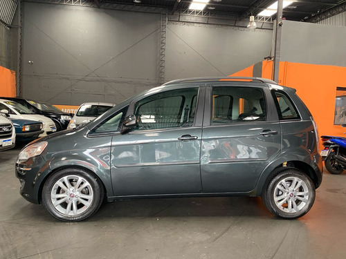 Fiat Idea 1.6 16v Essence Flex Dualogic 5p