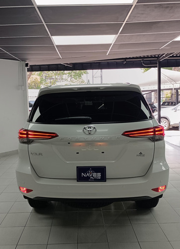 Toyota Fortuner Vxr