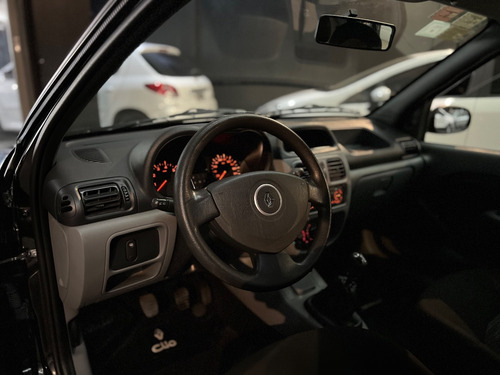 Renault Clio 1.2 Campus Pack Ii 75cv