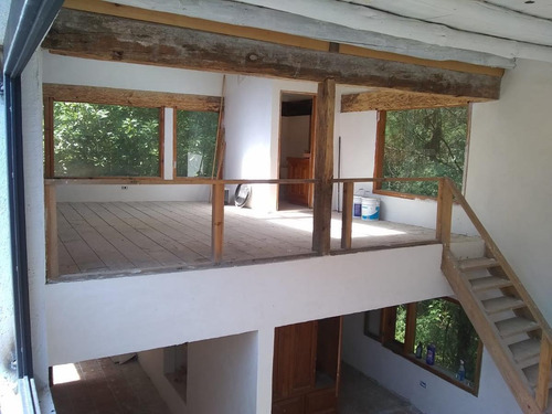 Casa En Venta En Cerro Gordo, Avandaro, Valle De Bravo, Estado De Mexico. De 3 Recamaras, 3 Niveles