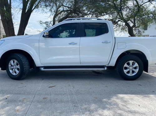 Imagen 2 de 14 de Nissan Np300 Frontier 2017 2.5 Le Aa Mt