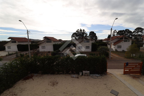 Casa En Arriendo De 3 Dorm. En Tongoy