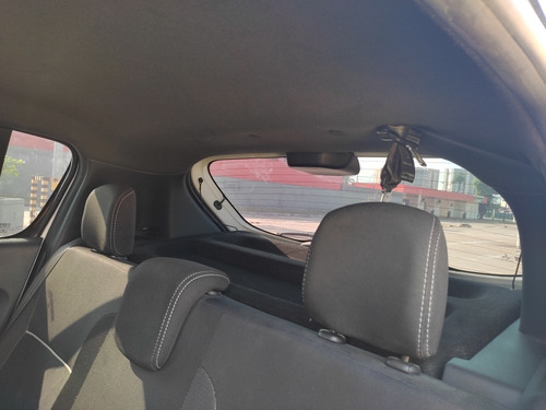 Imagem 9 de 15 de Renault Sandero 2020 1.0 Zen 12v 5p