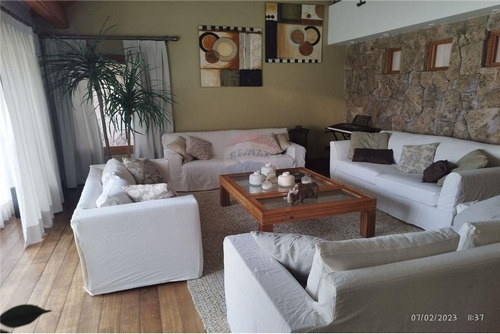 Imagen 9 de 18 de Venta Casa La Reina, Amplia, Luminosa