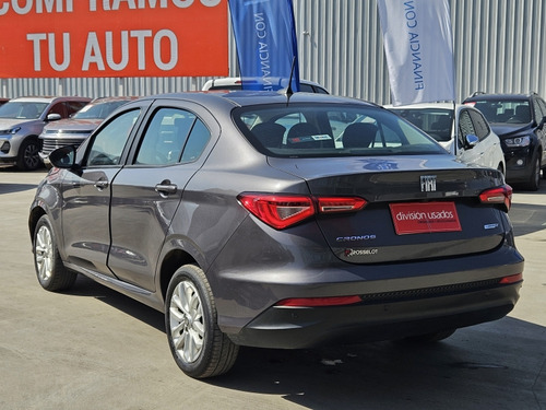 Fiat Cronos CRONOS DRIVE 1.8 AT