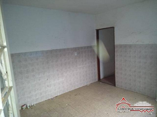 Imagem 2 de 15 de Casa 3 Dormitórios No Pq Meia Lua Jacareí Sp - 5375