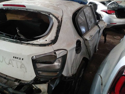 Imagem 6 de 8 de Sucata Bmw 116 2014 Para Retirada De Peças