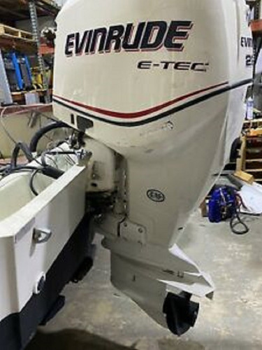 Imagen 1 de 1 de Usednew Pair Evinrude Twin 150 Hp Outboard Motor