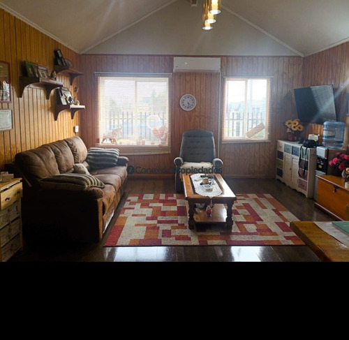Casa En Venta De 4 Dorm. En Frutillar