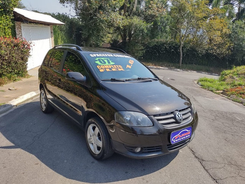 Imagem 5 de 12 de Volkswagen Spacefox Comfortline 1.6 Mi 8v Total Fle..kjv6811