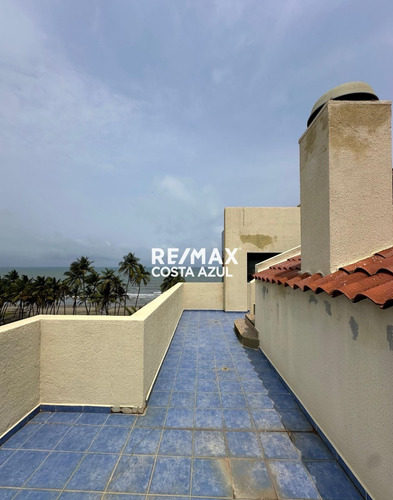 Remax Costa Azul Vende Apartamento Vista Al Mar Edificio Playa Colorada