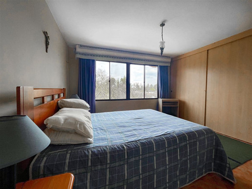 Casa En Venta De 5 Dorm. En Las Cabras