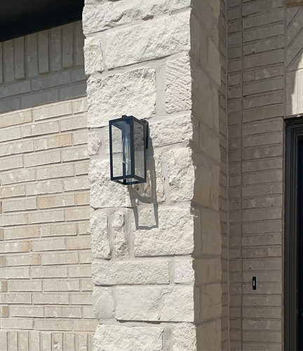 Imagen 4 de 6 de Lámpara Farol De Pared Moderno Con Fotocelda Modelo Dórico
