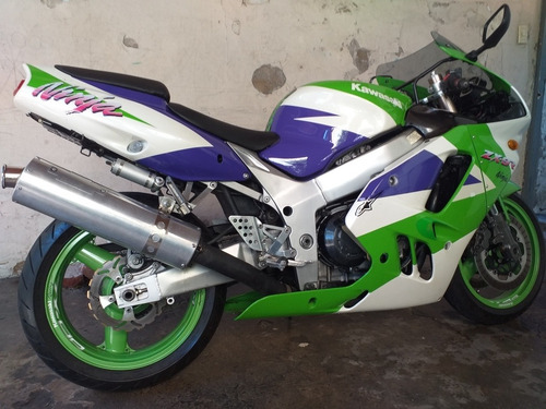 Kawasaki Ninja Zx9r 900b2