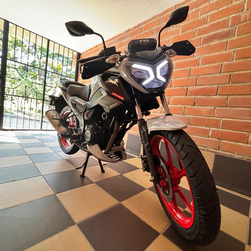 Moto Tvs Raider 125 ( 2025 - 10.000 Km )