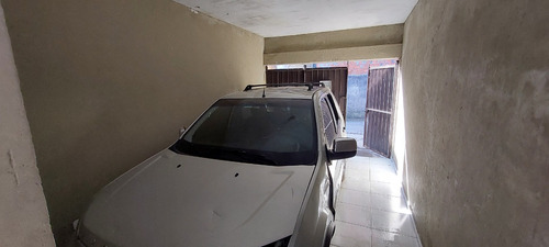 Vendo Casa Sobrado Com 3 Alugueis Sobrado Tem Tres Casas Todas Com Agua E Luz Independente Proximo A Tudo