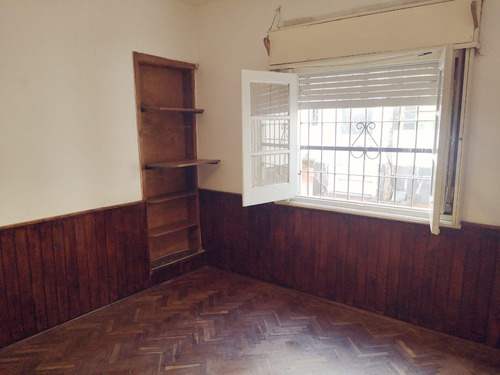 Imagen 10 de 19 de Venta De Casa Ph 2 Dormitorios Y Un Monoambiente Malvin H. Yrigoyen C/ Patio Y Parrillero De Uso Exclusivo