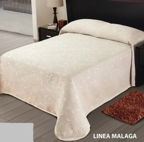 Colcha Andalucía Beige Linea Málaga Matrimonial Con Fundas