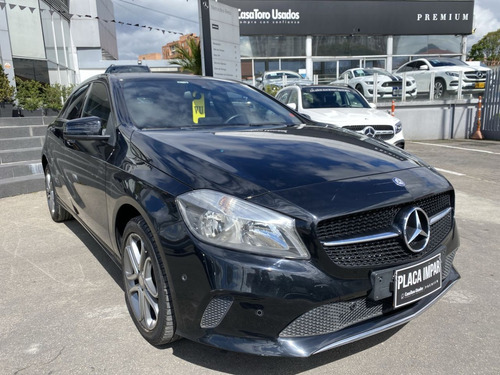 Mercedes Benz Clase A 200 Urban Hb At 2017 1600cc
