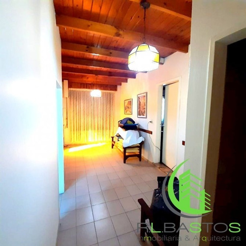 Imagen 11 de 14 de Chalet En Venta En Lanus Oeste