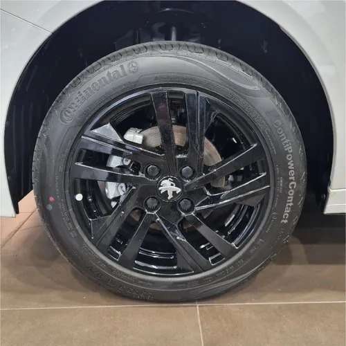 Imagen 8 de 15 de Peugeot 208