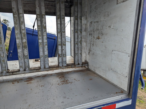 Caja Refresquera De 4 Cortinas Año 2010 Para 5 Toneladas