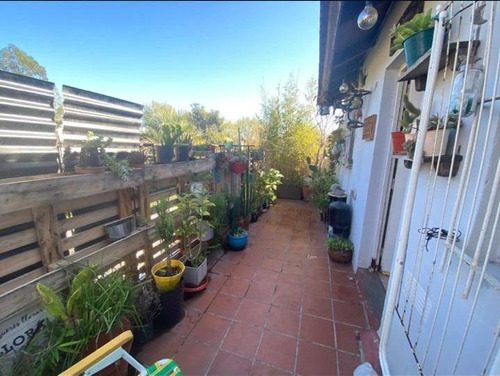 Casa En Venta - 2 Dormitorios 1 Baño - 87mts2 - Beccar