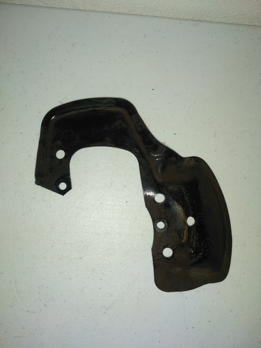 Tolva Guarda Frenos Der. Chevy 1.6 L Std 3ptas 08-12 Usado (Usado)