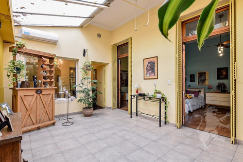 Imagen 25 de 28 de Hermoso Ph De 5 Ambientes - Patio - Jardin - Piscina - Terraza - Parrilla - Sin Expensas - Reciclado
