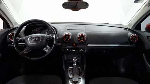 Audi A3 1.8 TFSI AMBIENTE S TRONIC