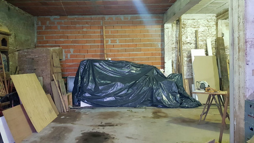 Imagen 4 de 12 de Se Vende Galpón Con Departamento En Planta Alta