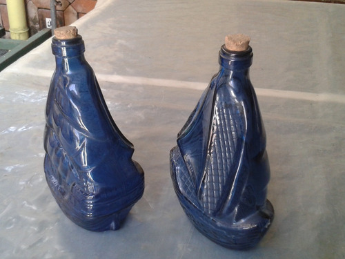 2 Botellas Barco Decorativas De Vidrio Azul Altura21cm Licor