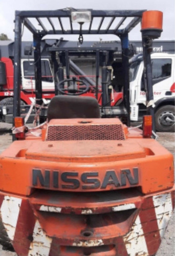 Imagen 2 de 15 de Autoelevador Nissan 4tn Diesel Funcionando Envios Al Pais