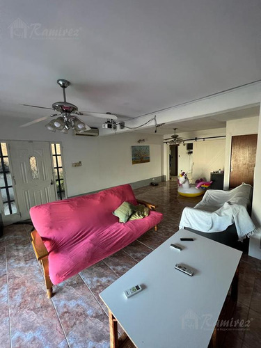 Casa 3 Ambientes En Venta - La Reja, Moreno
