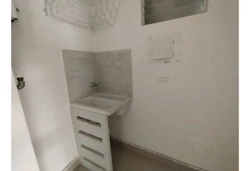 Apartamento Con Hermosa Vista Segundo Piso Con Ascensor