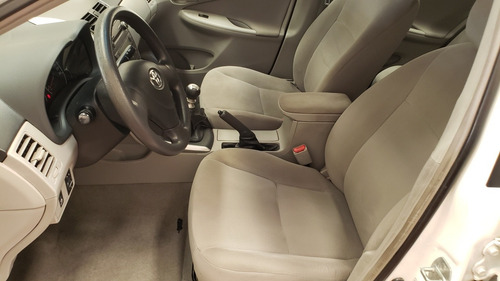 Toyota Corolla 2013 1.8 Xli Mt 136cv